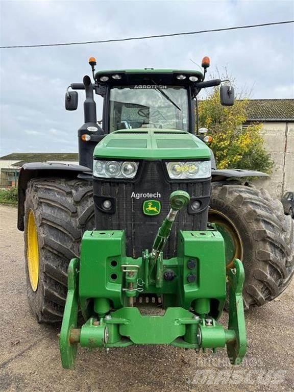 John Deere 8370 R Traktori
