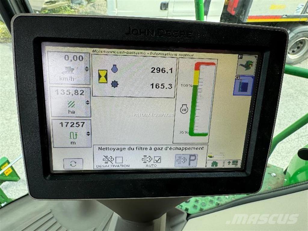 John Deere T550 Kombajni