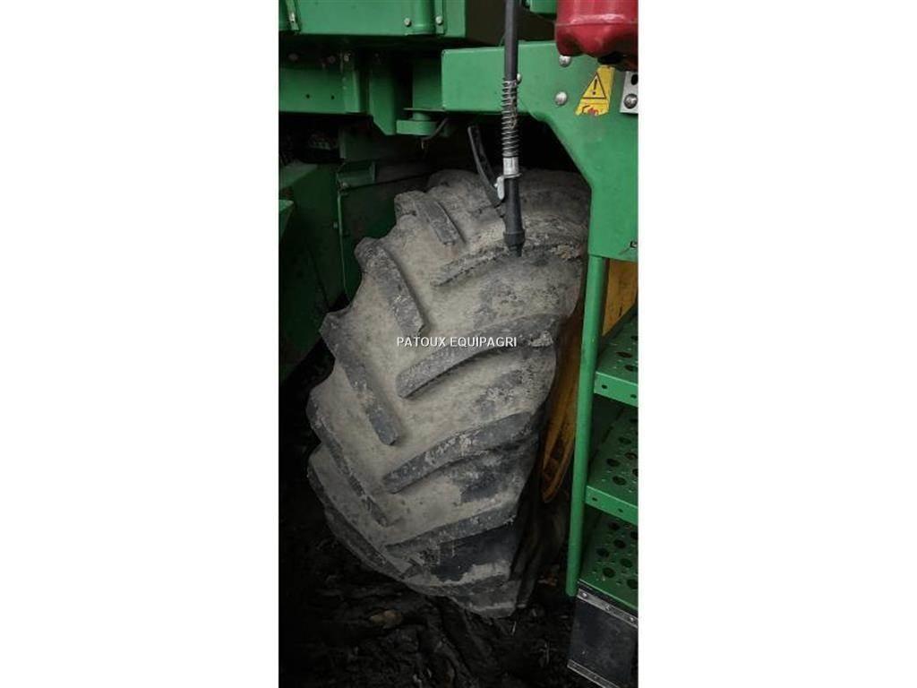 John Deere T560 Kombajni
