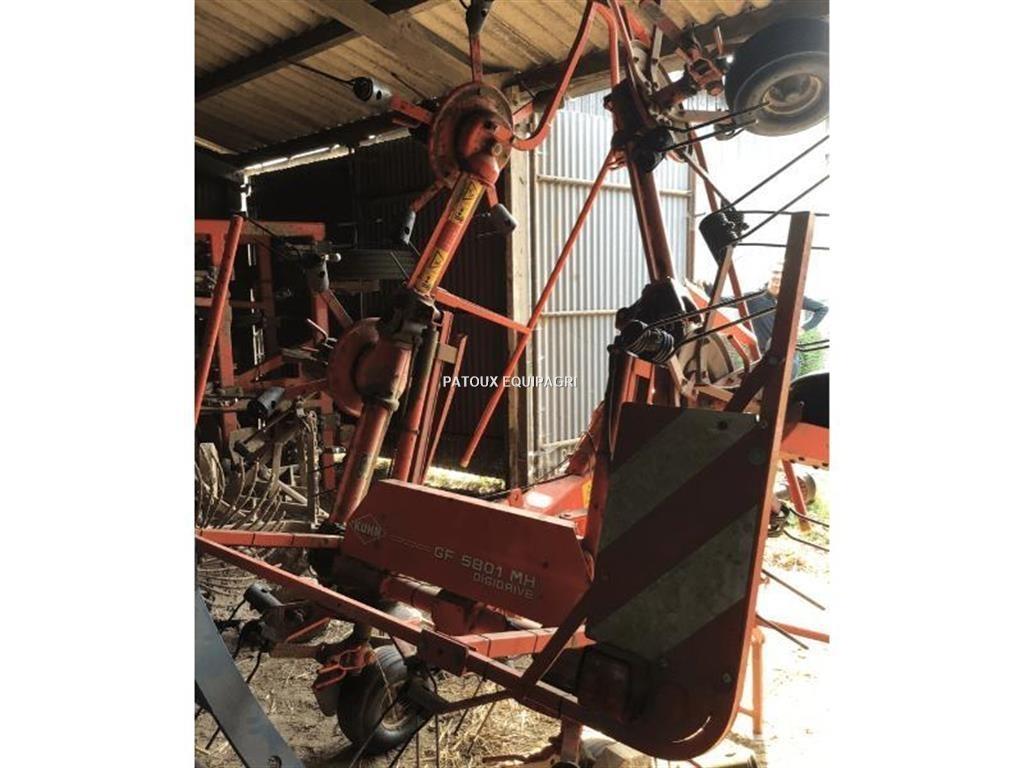 Kuhn GF5801 Okretači i sakupljači sena
