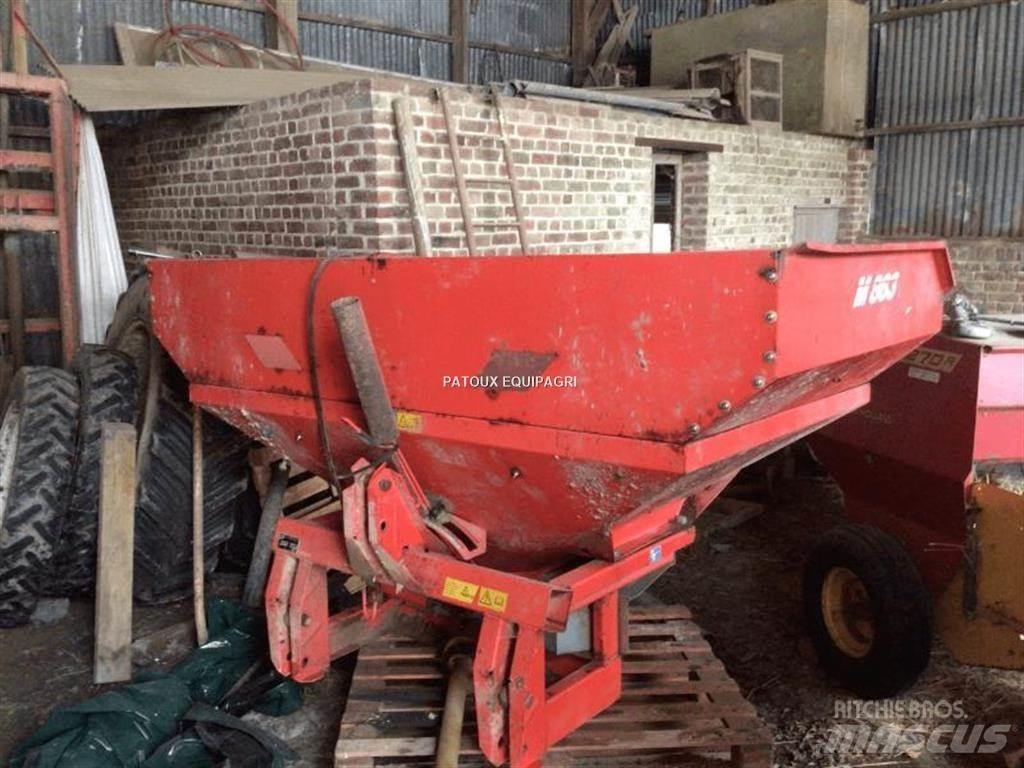 Kuhn MDS732 Rasturači mineralnog đubriva