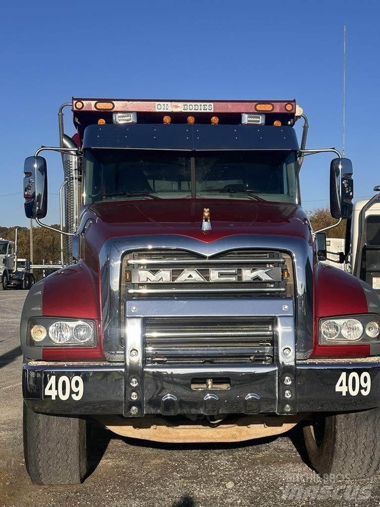 Mack GR104FR Kiperi kamioni