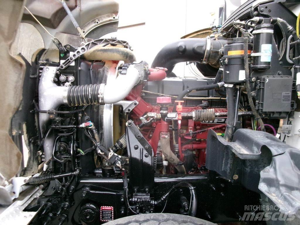 Mack GR64FR Kiperi kamioni