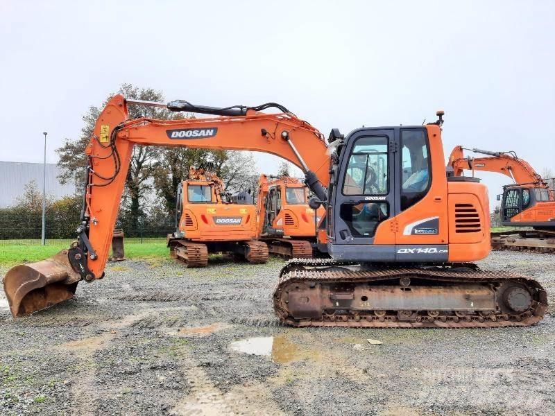Doosan DX140LCR5 Bageri guseničari
