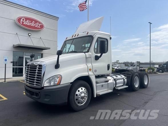 Freightliner CASCADIA 116 Tegljači
