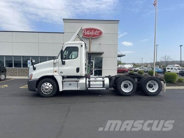 Freightliner CASCADIA 116 Tegljači