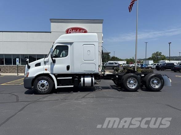 Freightliner CASCADIA 116 Tegljači