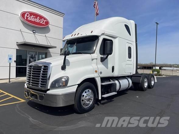 Freightliner CASCADIA 116 Tegljači