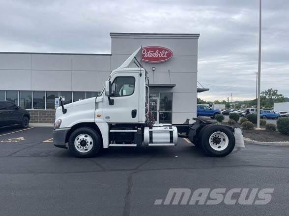 Freightliner CASCADIA 125 Tegljači