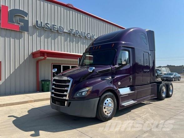 Freightliner CASCADIA 126 Tegljači