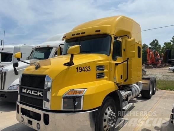 Mack ANTHEM 64T Tegljači