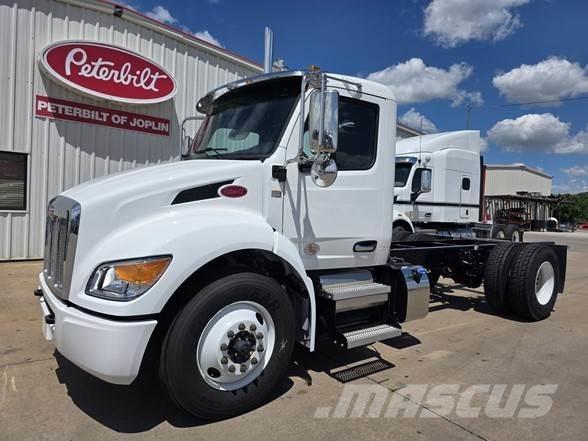 Peterbilt 536 Kamioni-šasije