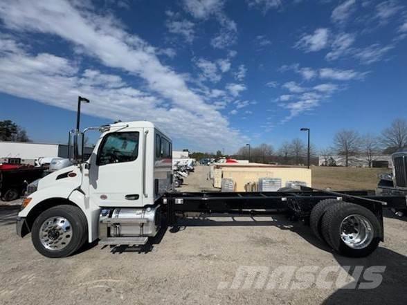 Peterbilt 536 Kamioni-šasije