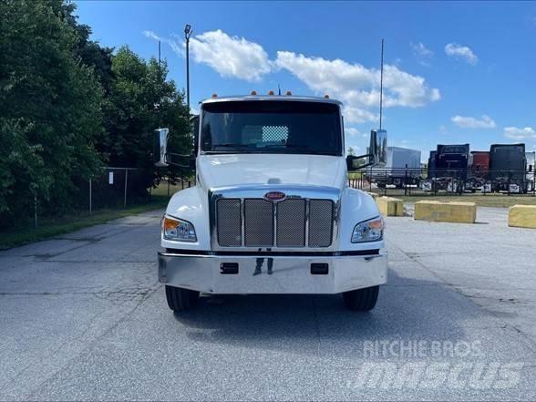 Peterbilt 548 Kamioni sa otvorenim sandukom