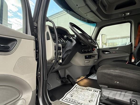 Peterbilt 567 Tegljači