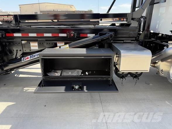 Peterbilt 567 Kamioni za otpad