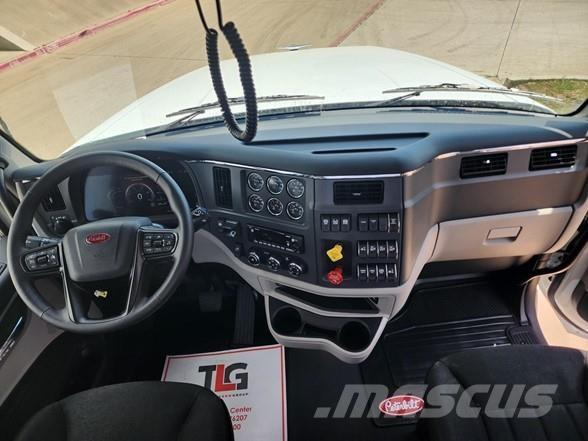 Peterbilt 567 Tegljači