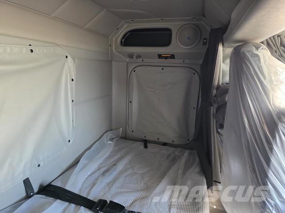 Peterbilt 567 Tegljači