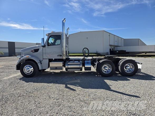 Peterbilt 567 Tegljači