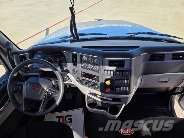 Peterbilt 567 Tegljači