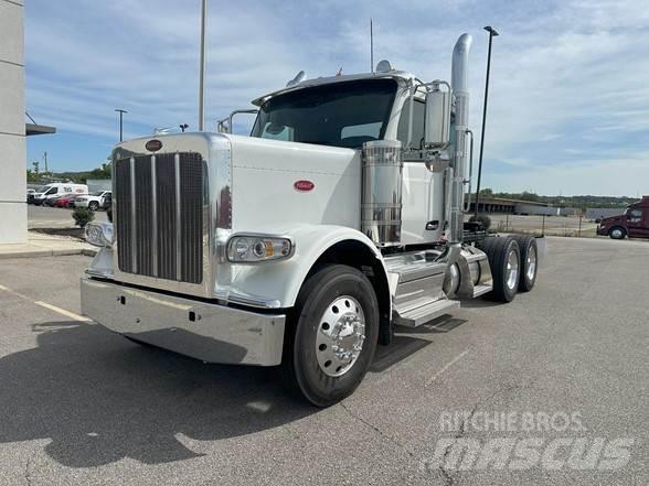 Peterbilt 589 Tegljači