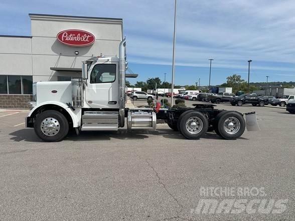Peterbilt 589 Tegljači