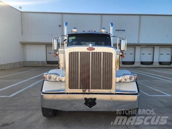 Peterbilt 589 Tegljači