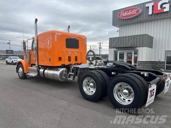 Peterbilt 589 Tegljači