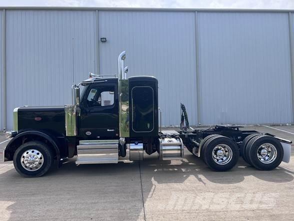 Peterbilt 589 Tegljači