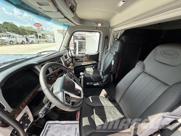 Peterbilt 589 Tegljači