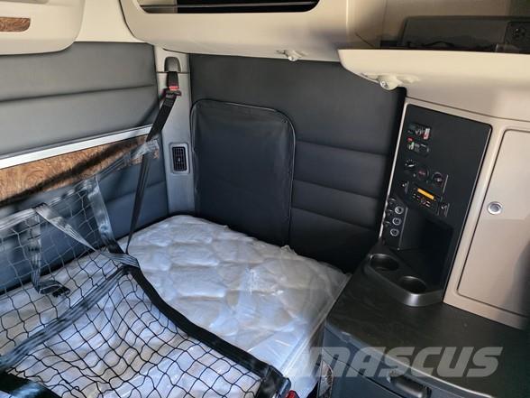 Peterbilt 589 Tegljači