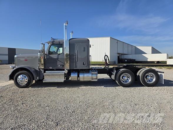 Peterbilt 589 Tegljači