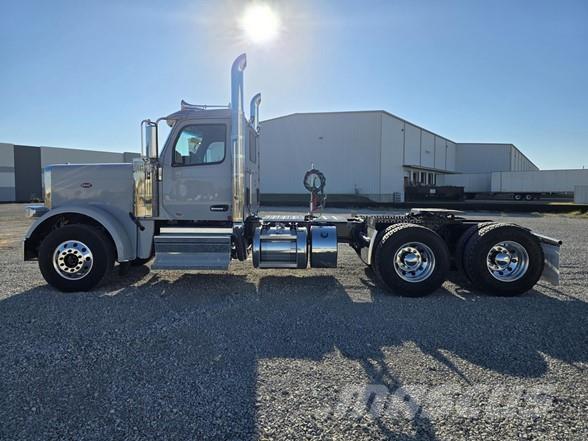 Peterbilt 589 Tegljači