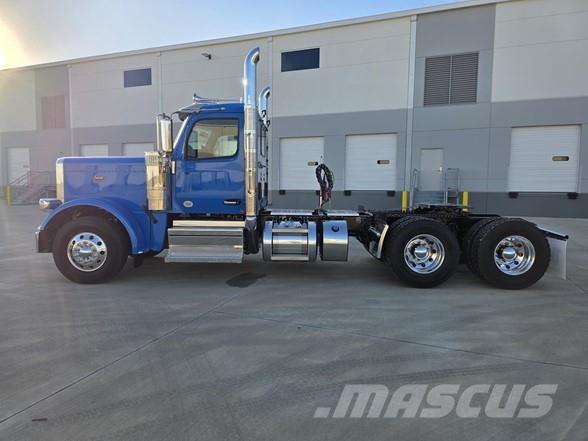 Peterbilt 589 Tegljači