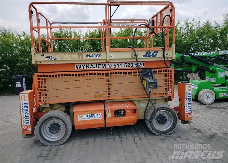JLG 4069 Makazaste platforme