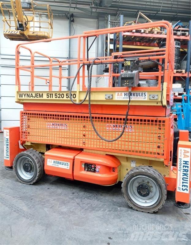 JLG 4069 Makazaste platforme