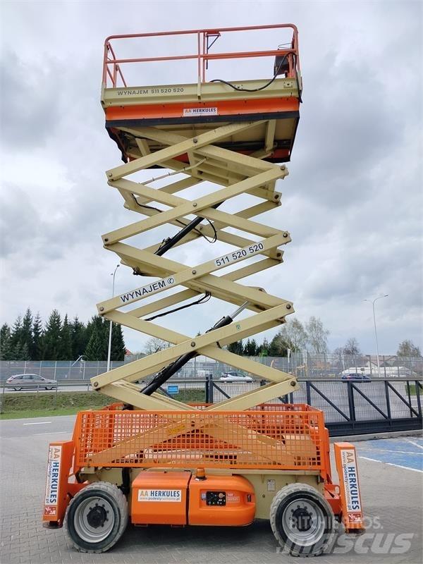 JLG 4069 Makazaste platforme