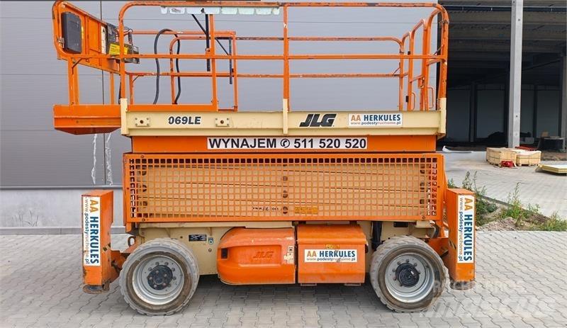 JLG 4069 Makazaste platforme