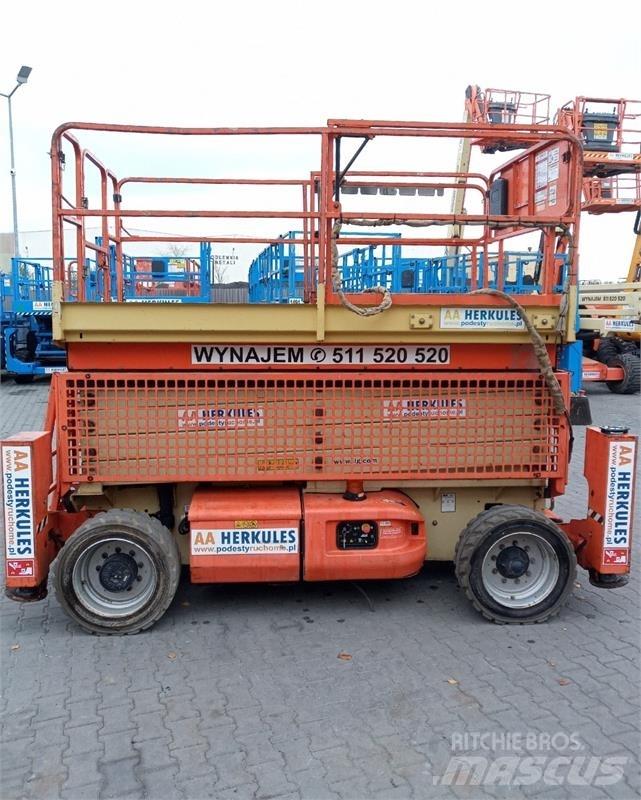 JLG 4069 Makazaste platforme