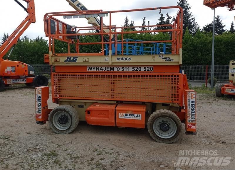 JLG 4069 Makazaste platforme