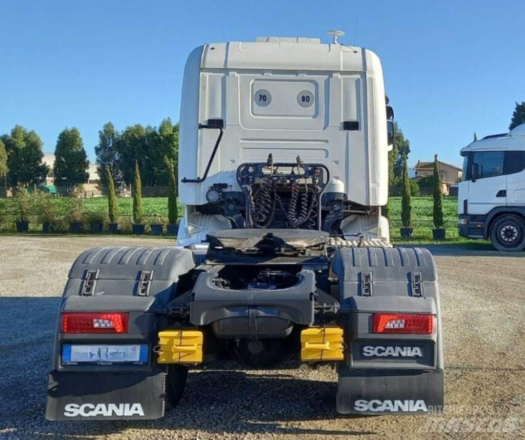 Scania R450 Tegljači