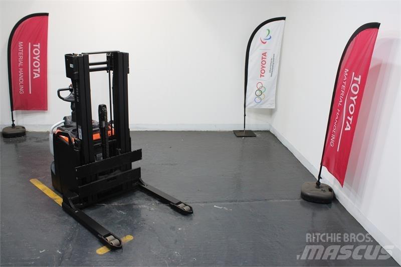 BT SPE140S Ručni električni viljuškar
