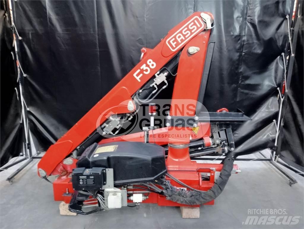 Fassi F38AF Kranovi za utovar