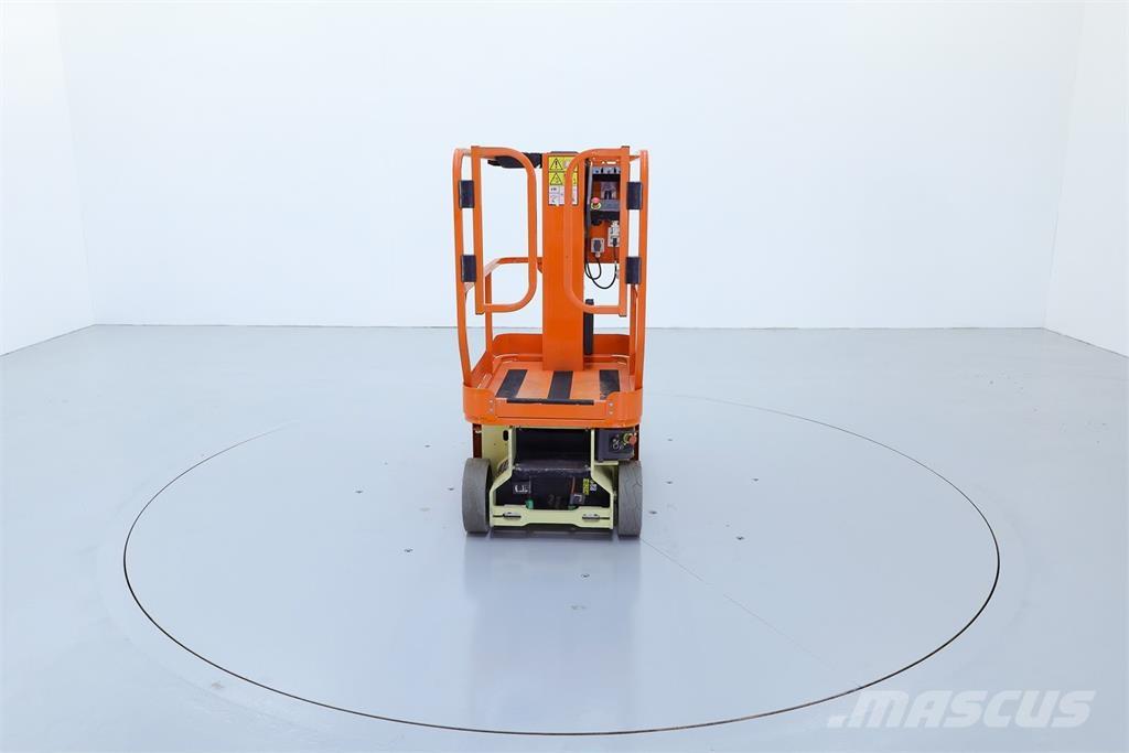 JLG 1230ES Jarbolne penjajuće platforme