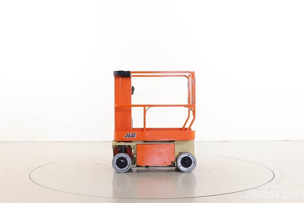 JLG 1230ES Jarbolne penjajuće platforme