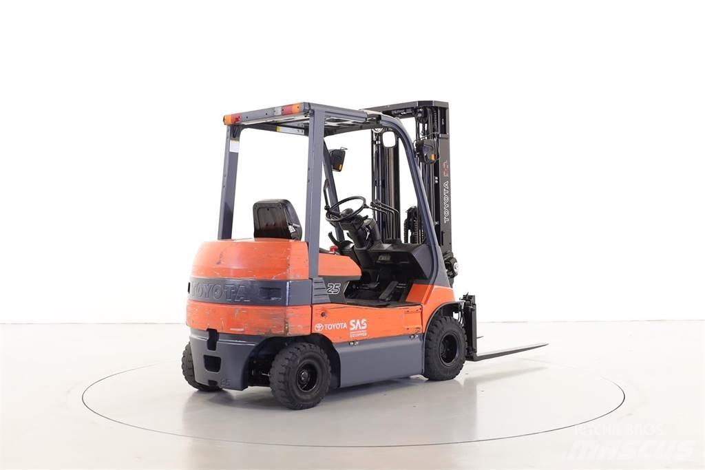 Toyota 7FB25 Električni viljuškari