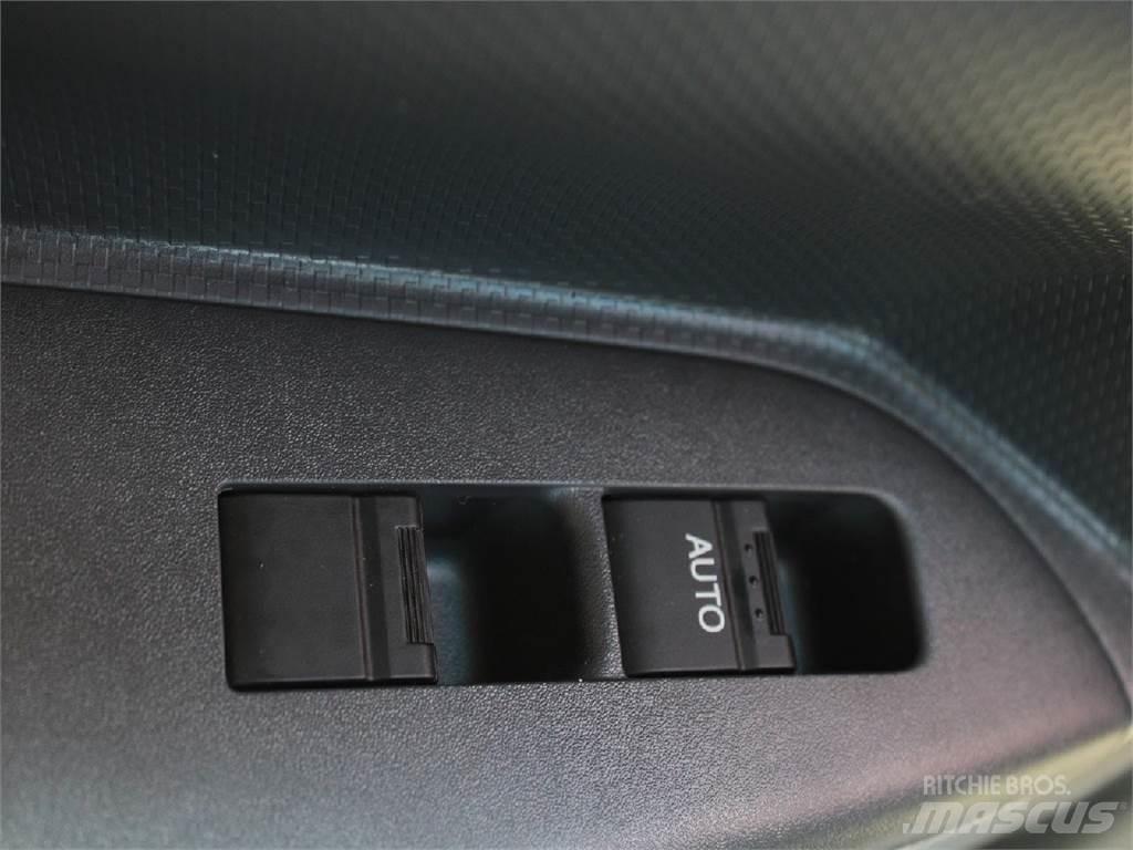 Isuzu FTR Rol kiper kamioni sa kukom za podizanje tereta