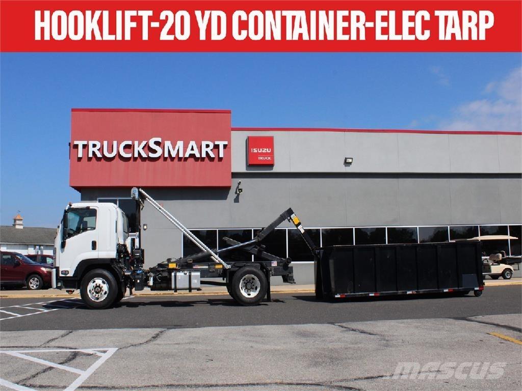 Isuzu FTR Rol kiper kamioni sa kukom za podizanje tereta