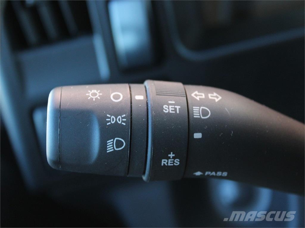 Isuzu NPR-HD Kiperi kamioni