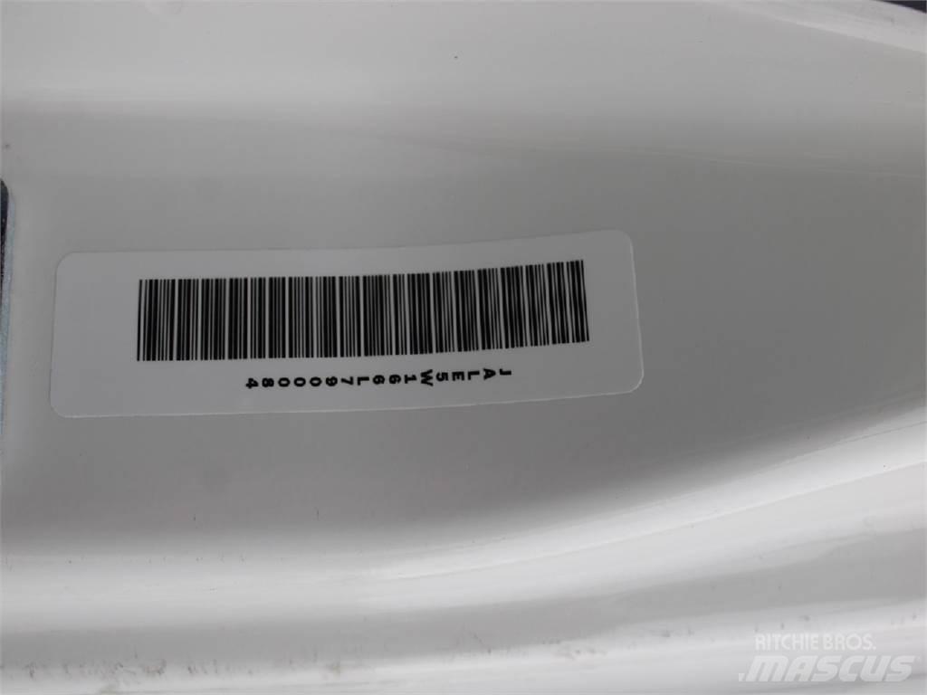 Isuzu NQR Sanduk kamioni